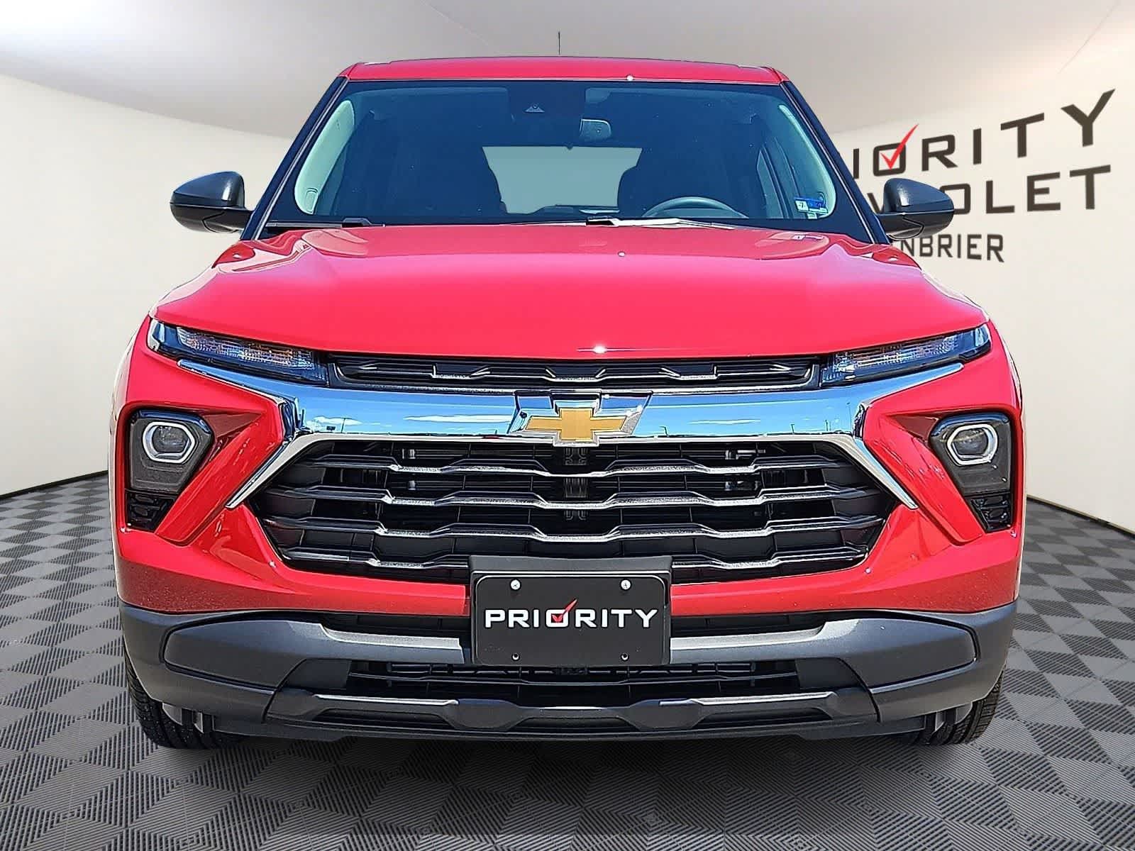 New 2026 Chevrolet TrailBlazer LS w/ LS Convenience Package FWD image 2