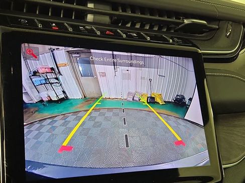 Used 2022 Jeep Grand Cherokee Overland image 18