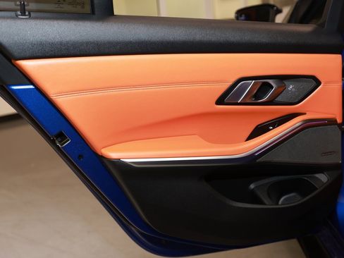 Used 2021 BMW M3 Competition image 21