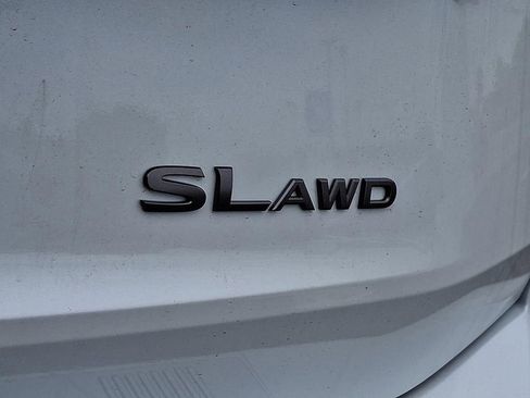 New 2025 Nissan Rogue SL w/ Tech Package image 8