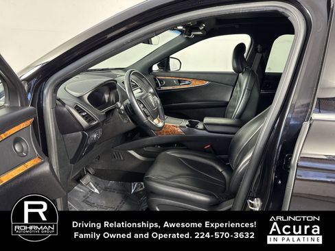 Used 2019 Lincoln Nautilus Reserve image 4