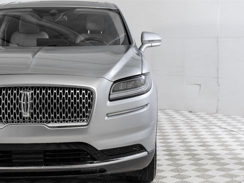 Used 2023 Lincoln Nautilus Reserve image 50