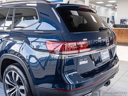 Used 2022 Volkswagen Atlas SE image 12