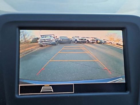 Used 2022 Chevrolet Equinox LS image 21