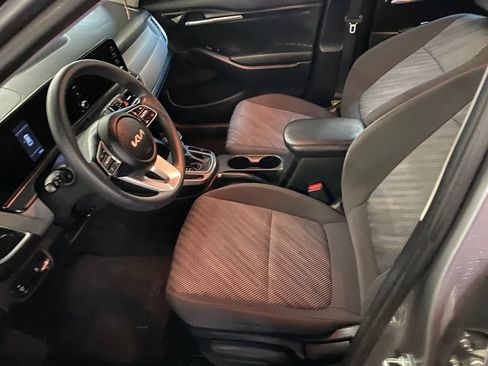 Used 2026 Kia Seltos LX FWD image 7