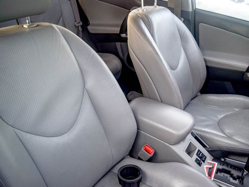 Used 2010 Toyota RAV4 Limited image 6