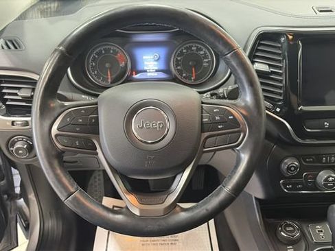 Used 2020 Jeep Cherokee Limited AWD/4WD image 16