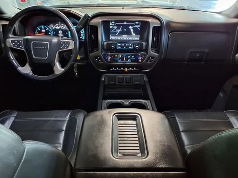 Used 2018 GMC Sierra 1500 Denali AWD/4WD image 15