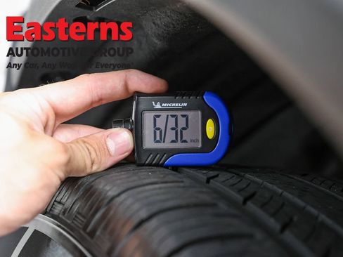 Used 2023 Ford Explorer XLT w/ Equipment Group 202A AWD/4WD image 27