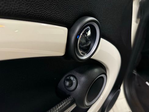 Used 2013 MINI Cooper Clubman John Cooper Works image 17