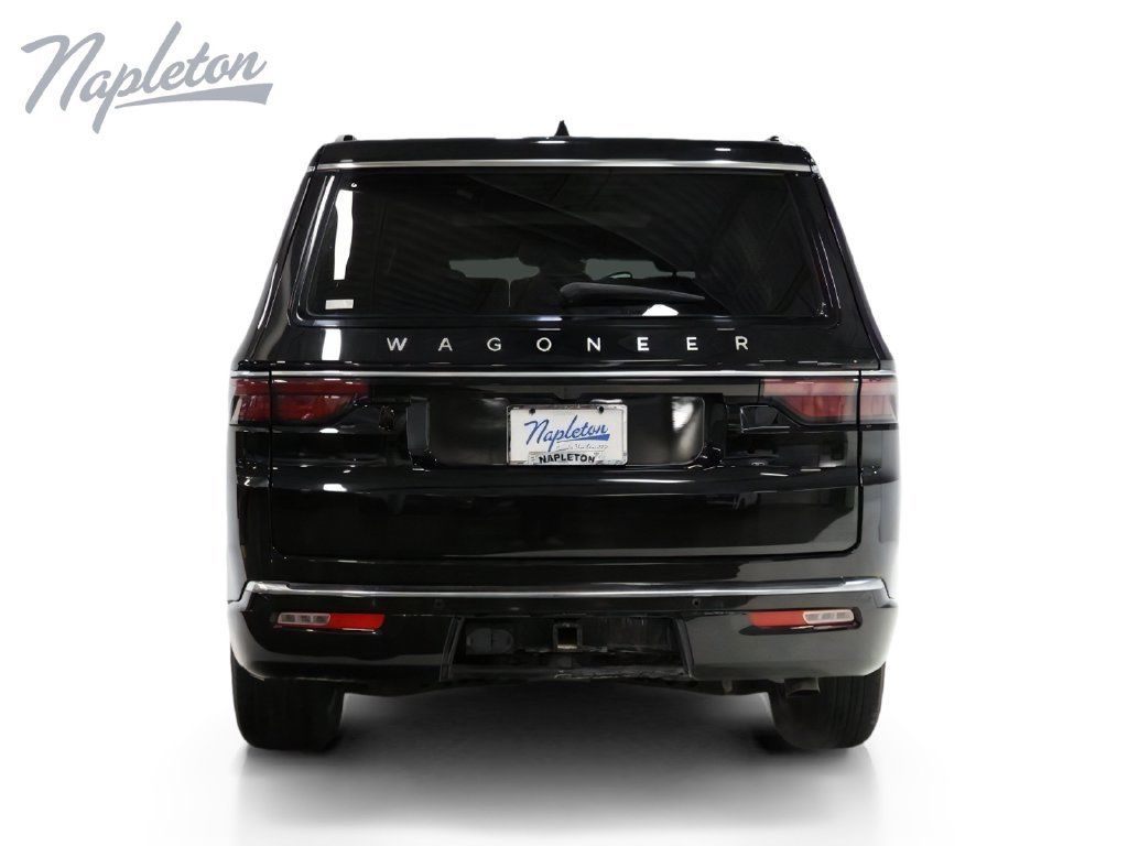 Used 2025 Jeep Wagoneer 4WD w/ Premium Group I image 7