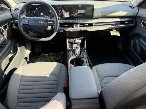 New 2025 Kia K4 EX image 6