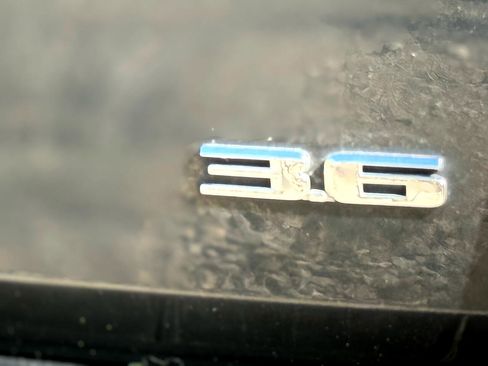 Used 2016 Cadillac SRX Luxury image 23