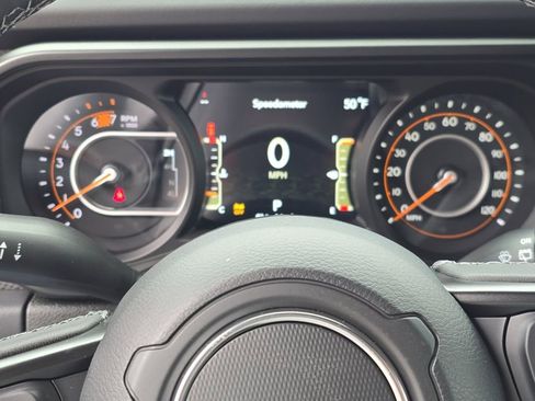 New 2026 Jeep Wrangler Unlimited Rubicon w/ Safety Group image 20