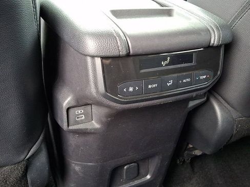 Certified 2024 Toyota Grand Highlander AWD image 11