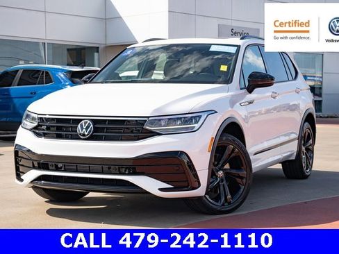 Certified 2023 Volkswagen Tiguan SE R-Line image 2