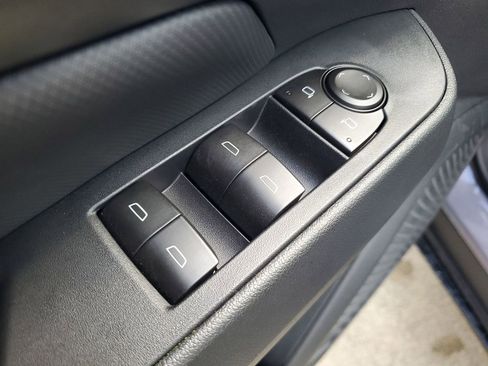 New 2026 Chevrolet Equinox EV LT w/ Comfort Package AWD/4WD image 14