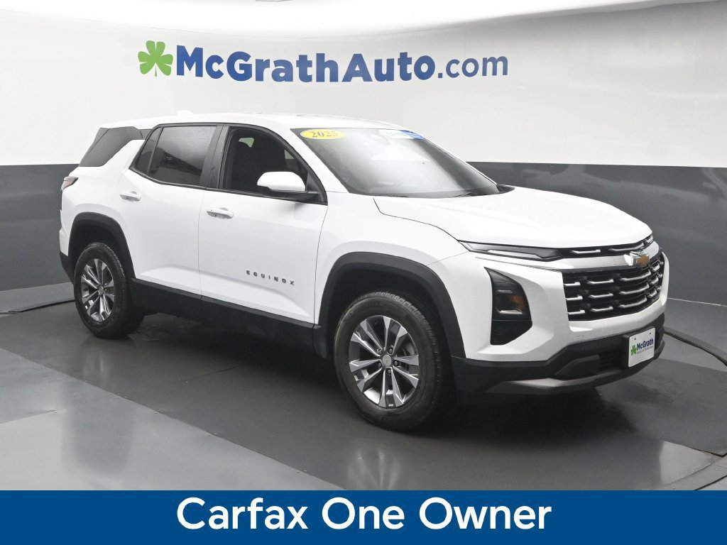 Used 2025 Chevrolet Equinox LT AWD/4WD image 2
