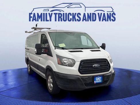 Used 2019 Ford Transit 250 130 Low Roof image 7