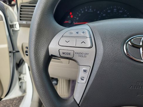 Used 2007 Toyota Camry LE image 14