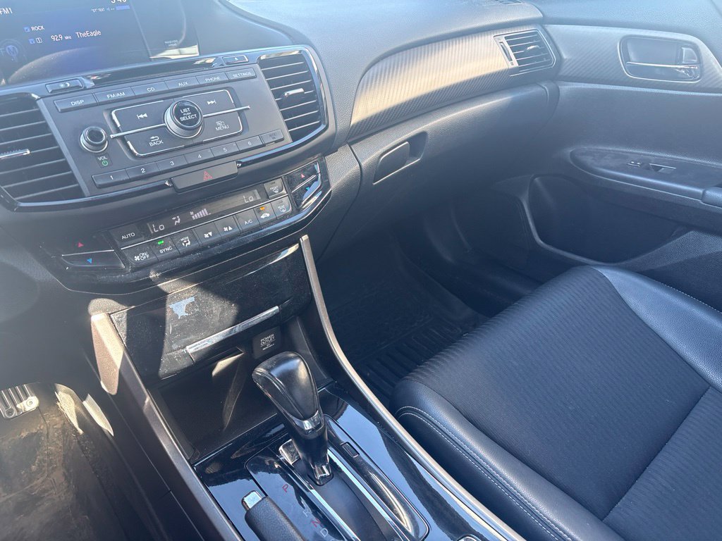Used 2016 Honda Accord Sport image 22