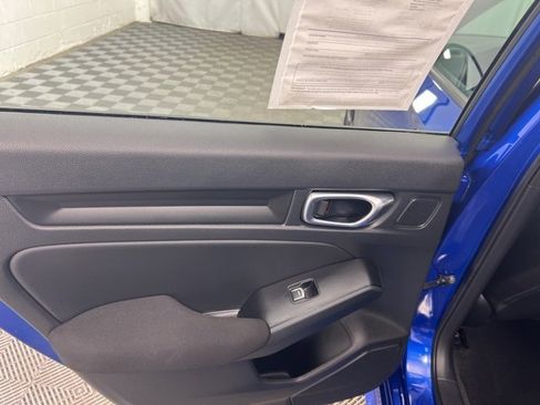 Used 2023 Honda Civic Sport image 17