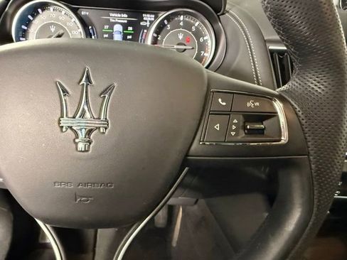 Used 2022 Maserati Levante Modena image 18