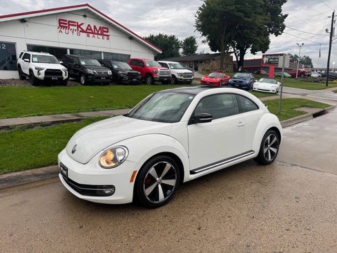 Used 2013 Volkswagen Beetle 2.0T FWD image 1