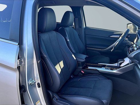 Used 2024 Mitsubishi Eclipse Cross SE image 7