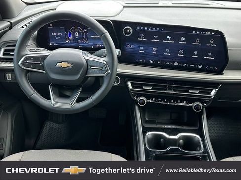 New 2026 Chevrolet Traverse LT FWD image 11