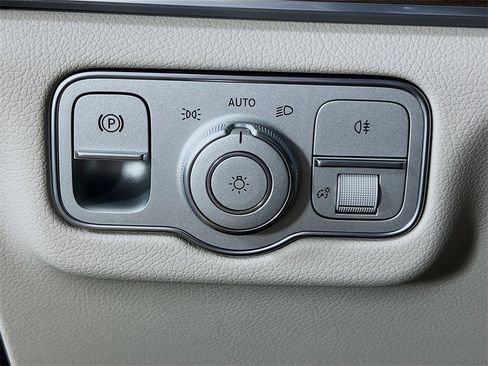 New 2026 Mercedes-Benz GLE 350 4MATIC image 11