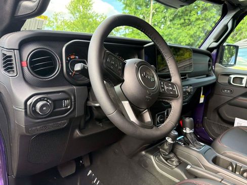 New 2026 Jeep Wrangler Unlimited Rubicon AWD/4WD image 9