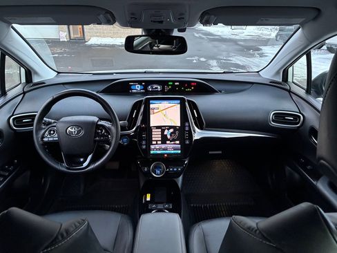 Used 2022 Toyota Prius Prime Limited image 15