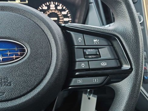 Used 2024 Subaru Crosstrek 2.0i image 31