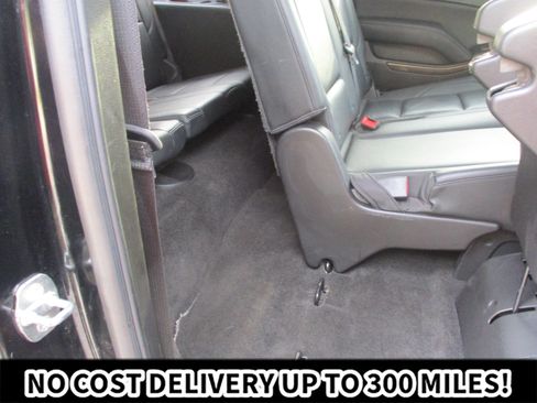 Used 2018 Chevrolet Suburban LT AWD/4WD image 17