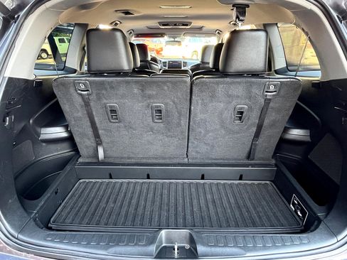 Used 2016 Honda Pilot EX-L image 11