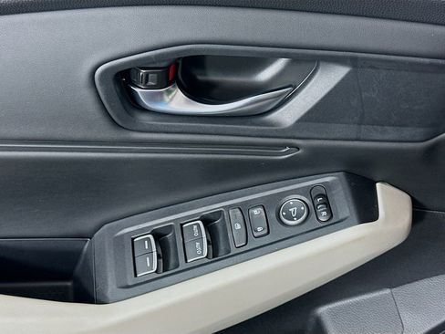 New 2025 Honda Accord SE image 19