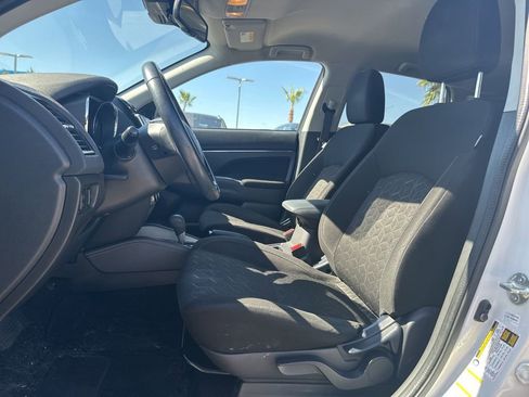 Used 2020 Mitsubishi Outlander Sport SE AWD/4WD image 10