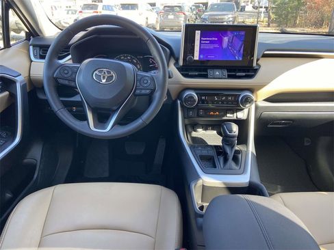 Used 2024 Toyota RAV4 XLE Premium image 11