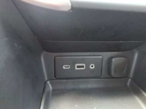 Used 2022 GMC Terrain SLE w/ Driver Convenience Package image 30