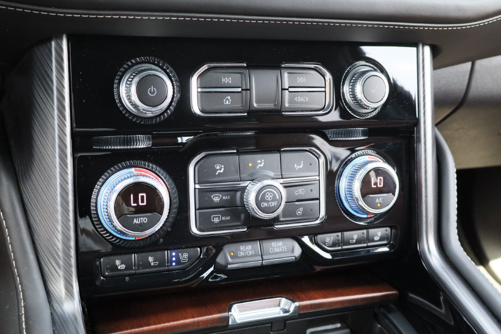 Certified 2023 GMC Yukon Denali Ultimate AWD/4WD image 20