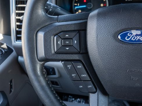 Used 2018 Ford F150 XLT w/ Equipment Group 302A Luxury AWD/4WD image 23