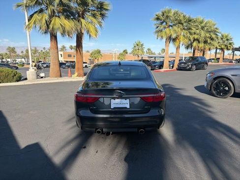 Used 2017 Jaguar XF Prestige image 6