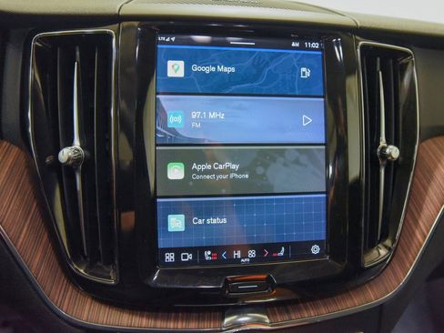 Used 2022 Volvo XC60 B5 Momentum w/ Climate Package image 20