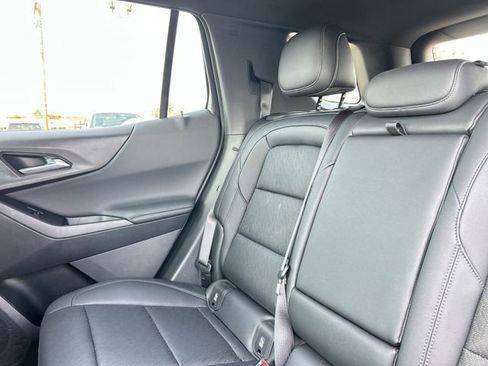 New 2026 Chevrolet Equinox LT w/ Convenience Package II FWD image 16