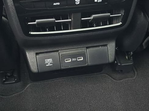 Used 2023 Acura MDX A-Spec image 9