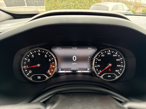 Used 2019 Jeep Renegade Limited w/ UConnect 8.4 Nav Group image 51