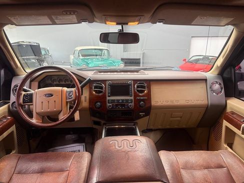 Used 2011 Ford F250 King Ranch w/ King Ranch w/Chrome Pkg AWD/4WD image 15