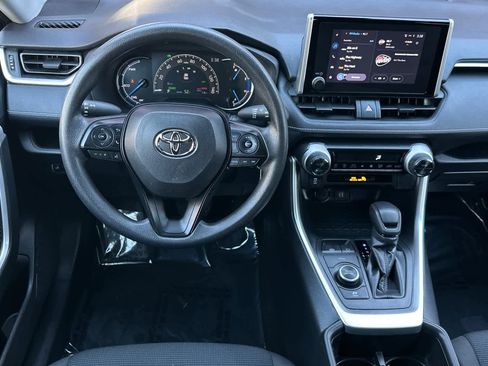 Used 2025 Toyota RAV4 LE image 15