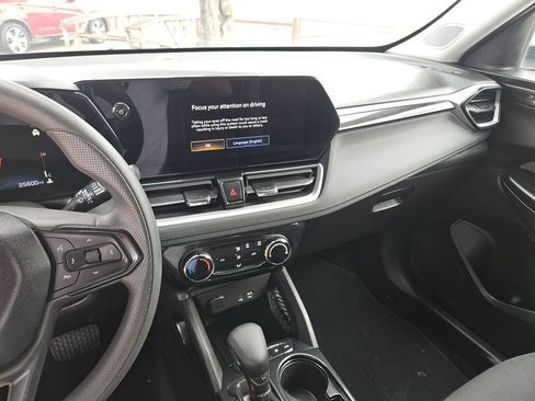 Used 2025 Chevrolet TrailBlazer LT AWD/4WD image 20